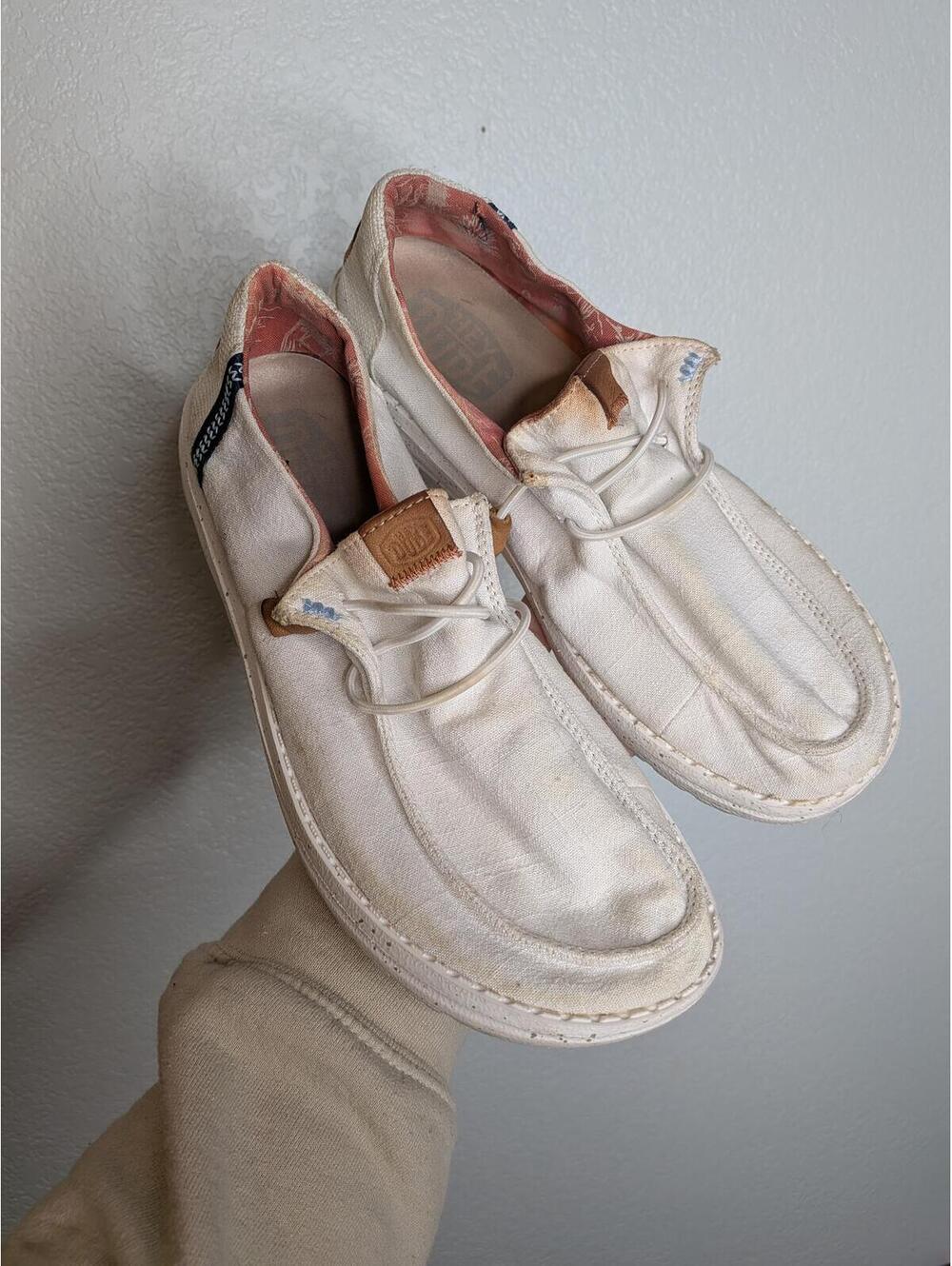 Hey Dude Wendy Washed Women’s Size 8 Cream Canvas Slip On Shoes